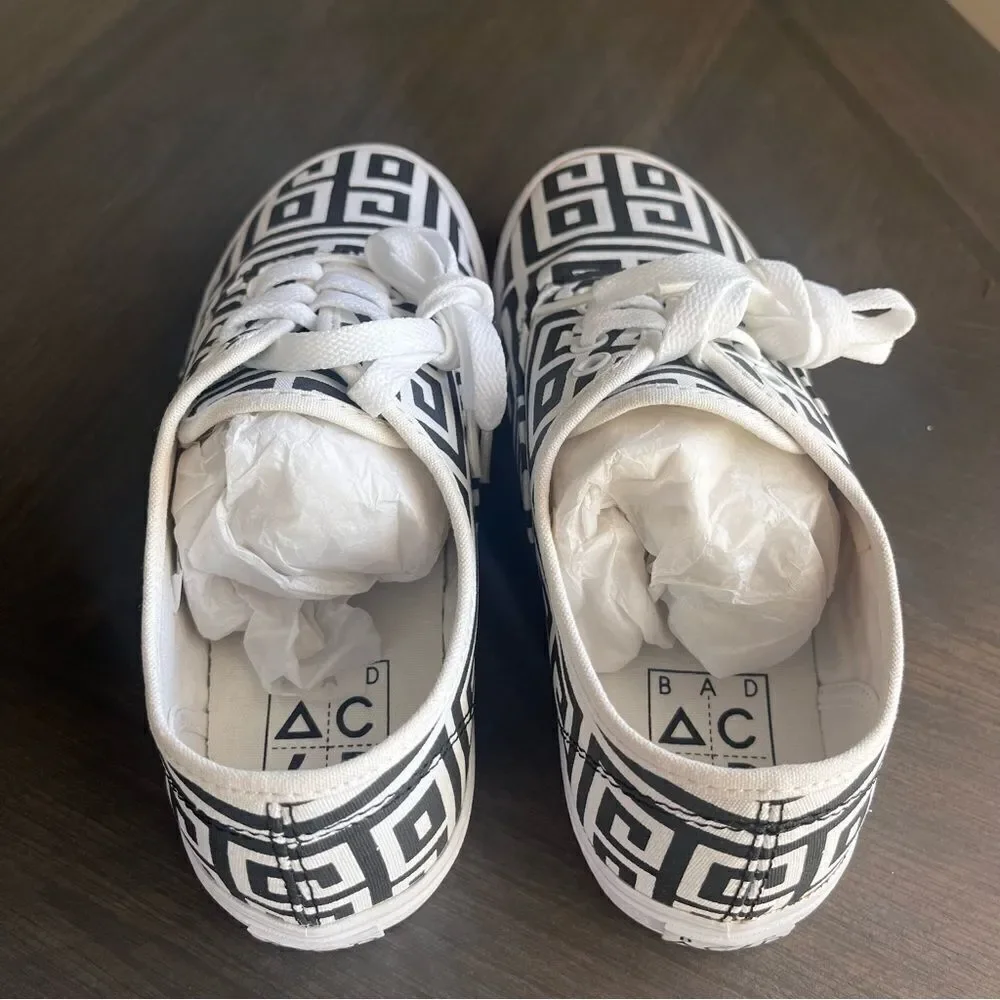 UNIF x BAD ACID Unisex Low 69 Sneakers in Black & White Size 7.5 NEW